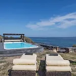 Ramni House: Private With Pool By The Sea Villa Oia
