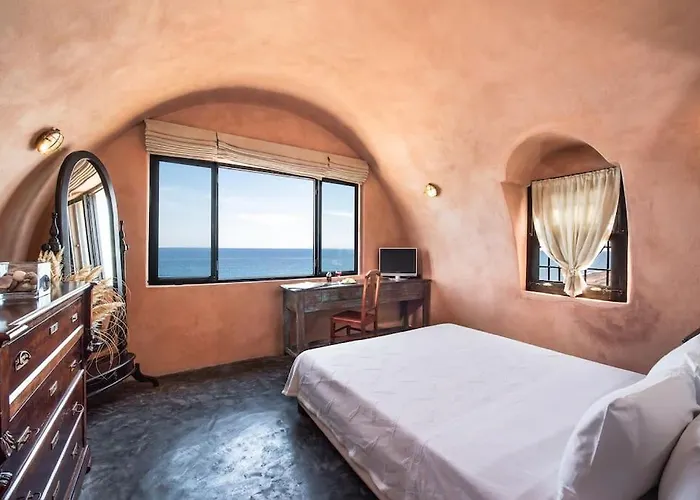 Ramni House: Private With Pool By The Sea Villa