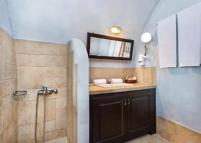 Ramni House: Private With Pool By The Sea *