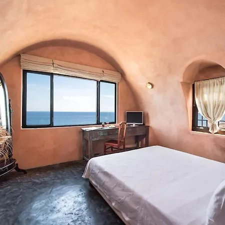 Ramni House: Private With Pool By The Sea 别墅