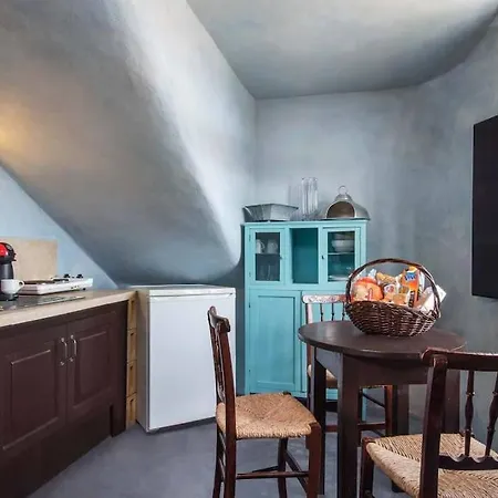 Ramni House: Private With Pool By The Sea 伊亚