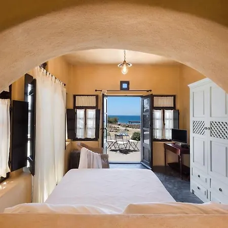 Ramni House: Private With Pool By The Sea