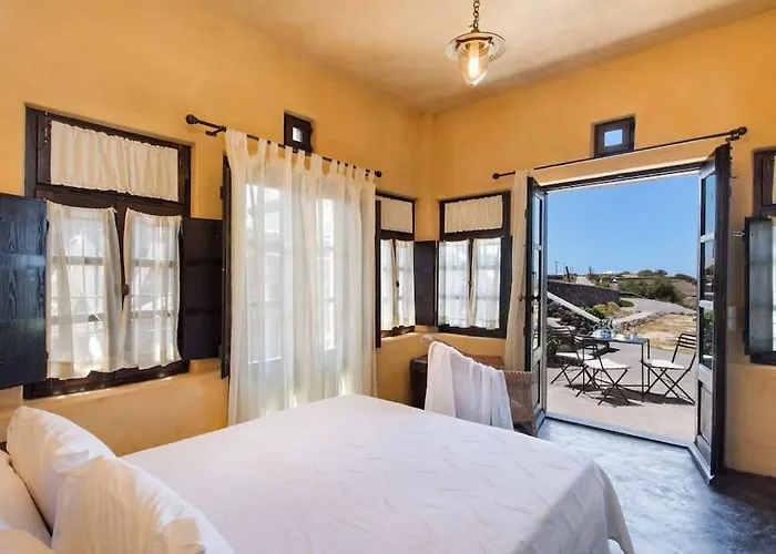 Ramni House: Private With Pool By The Sea * أويا