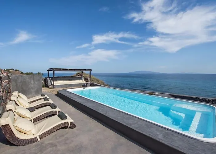 Ramni House: Private With Pool By The Sea