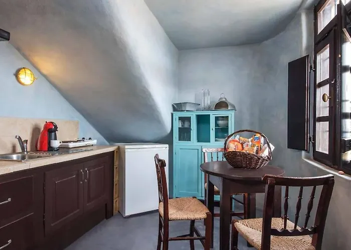 Ramni House: Private With Pool By The Sea أويا