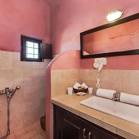 Ramni House: Private With Pool By The Sea 이아